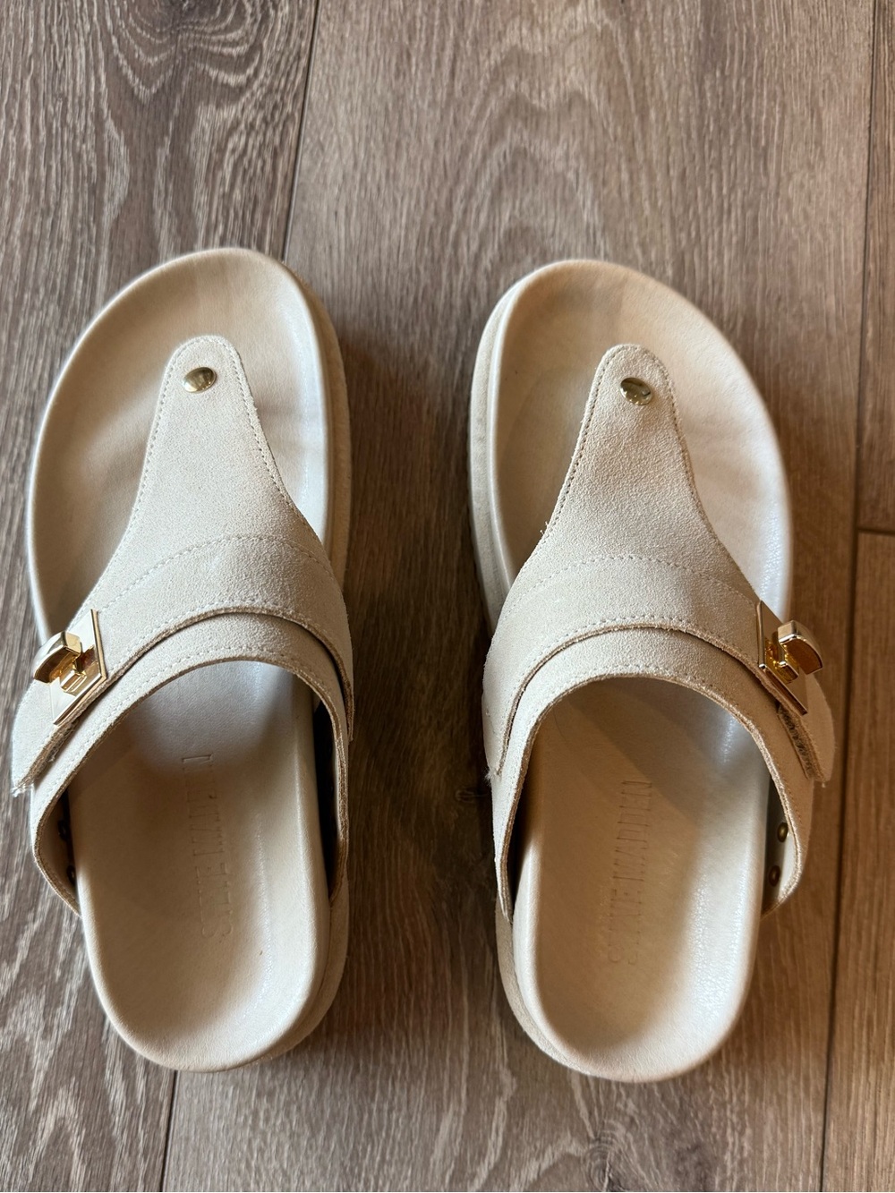 Steve Madden Thona Sandals – Beige – Size 7 – Excellent Condition